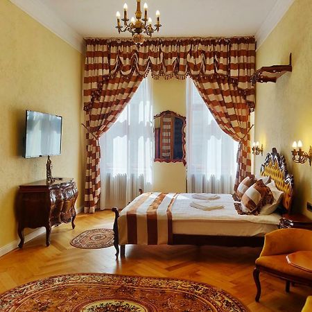 Zur Krone Sibiu Exterior foto